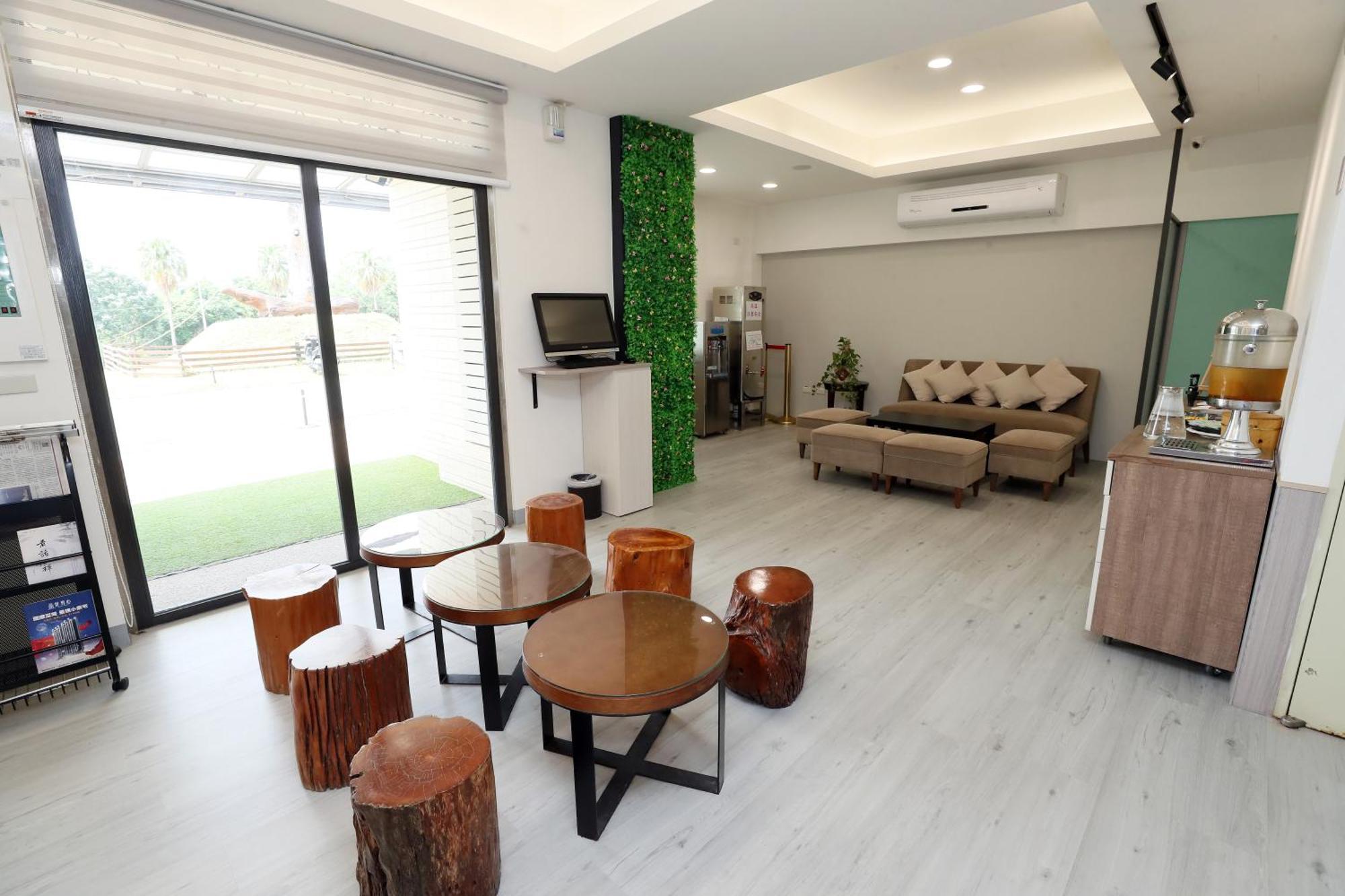 Hoya Resort Hotel Chiayi Buitenkant foto